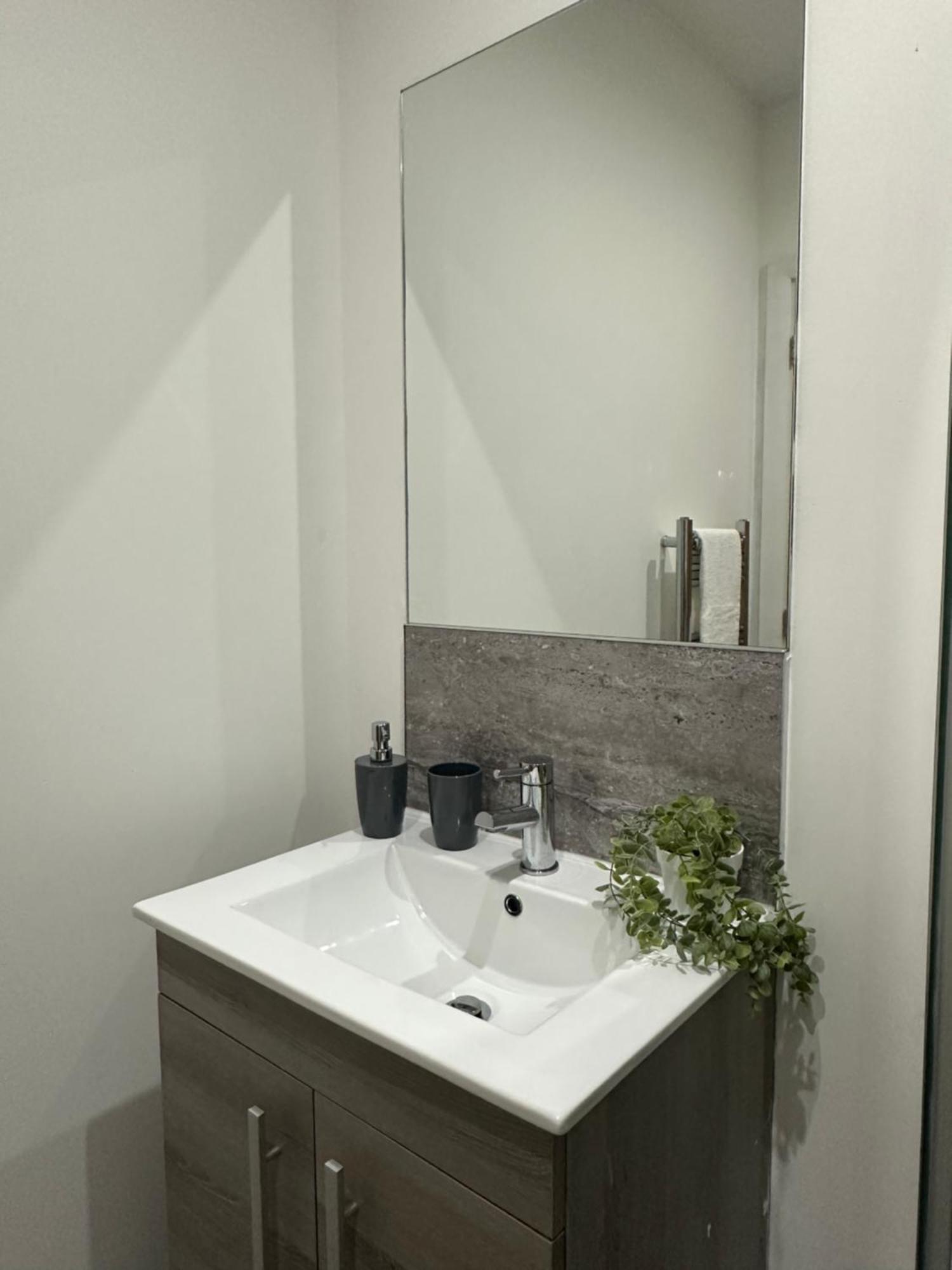 Retro Suite A Luxury Apartment With King Size Bed Wii Games And Entertainment Leicester Luaran gambar